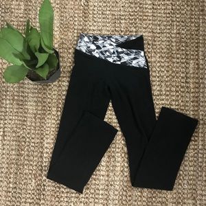 🖤Victoria’s Secret Yoga Pants🖤